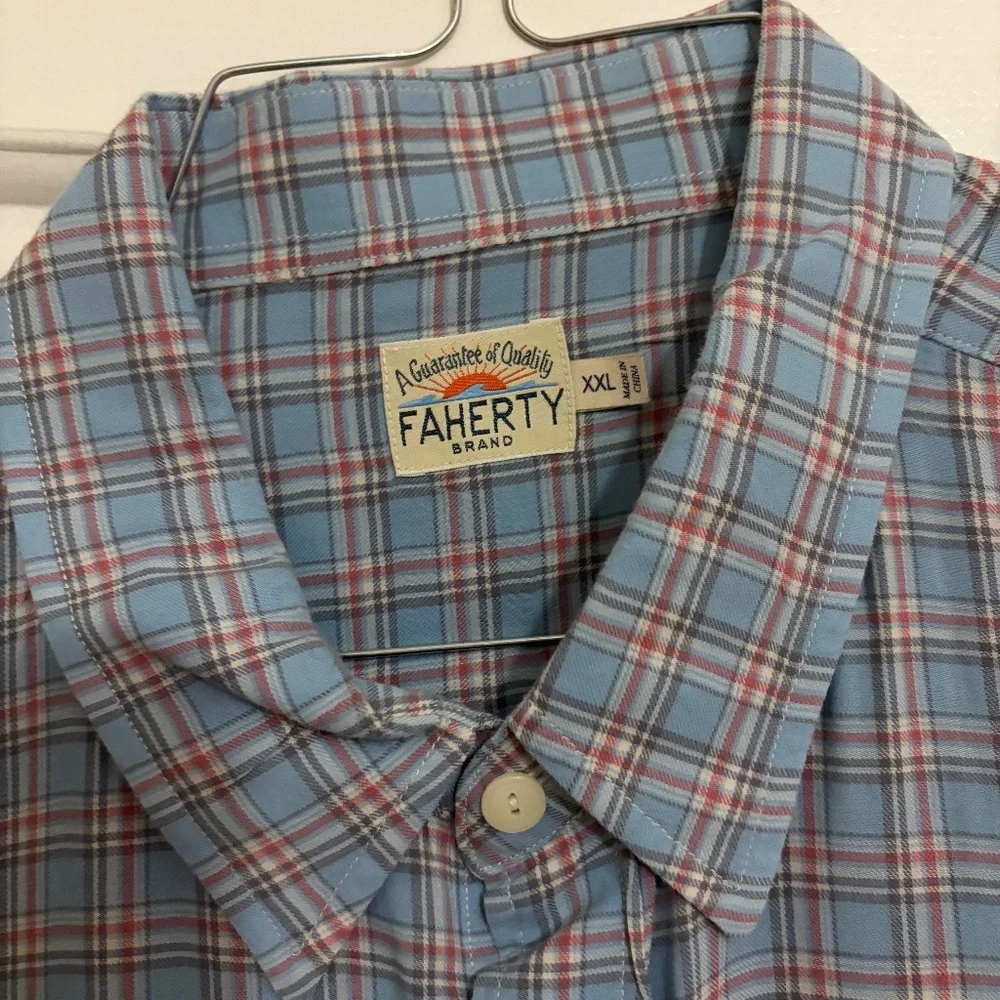 Faherty button down - Picture 3 of 4